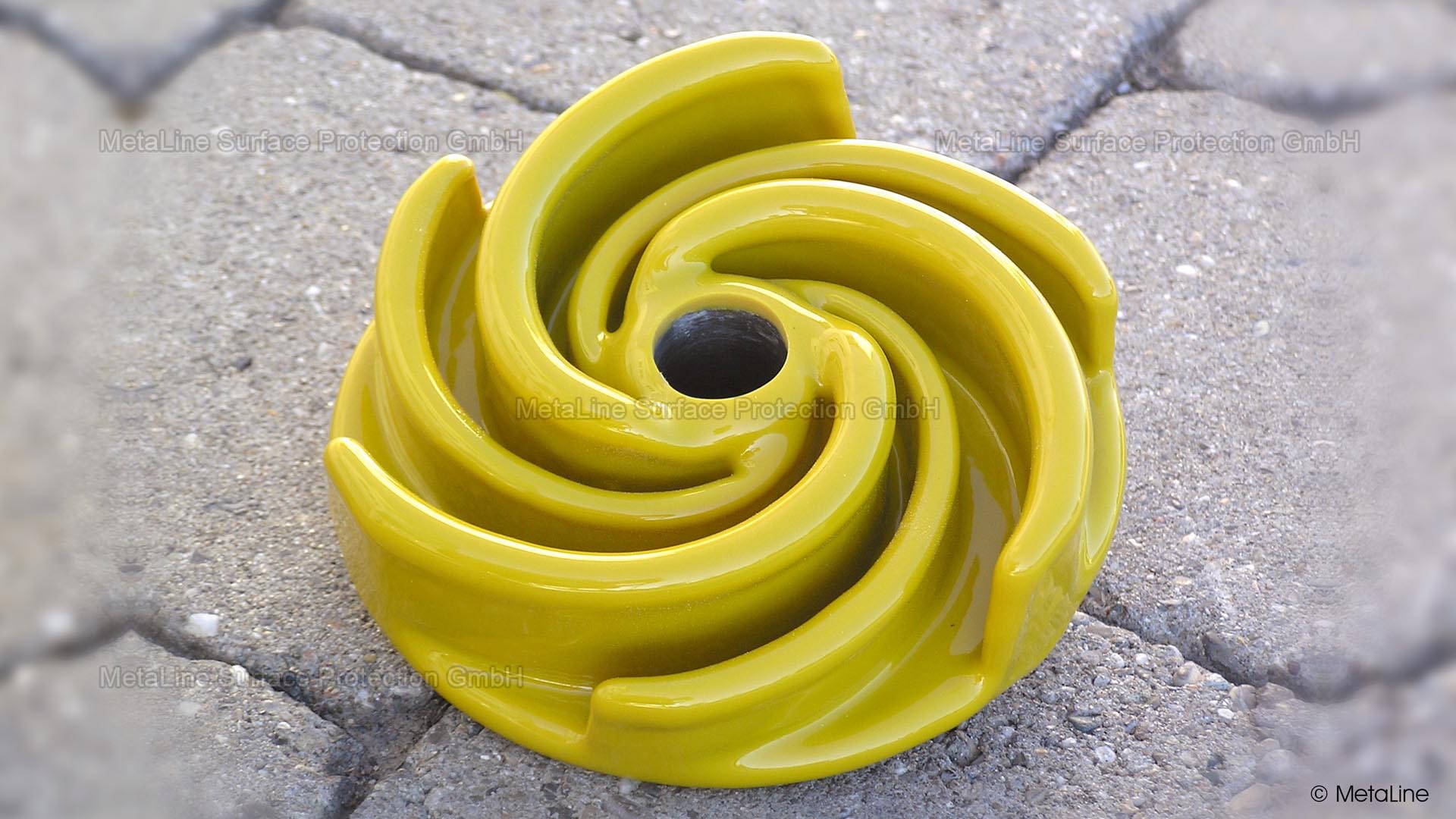 Protección de impulsores con MetaLine 785 - 2 mm de espesor de capa en una geometría en la que NO cabe ningún cepillo o revestimiento cepillable. No sólo impresiona por su aspecto, ¡también por su duración!