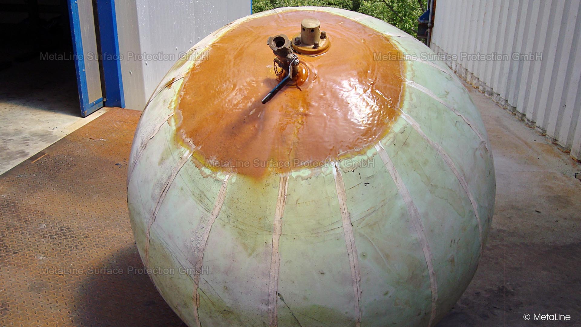 An elastomeric coating with MetaLine 760 seals and protects