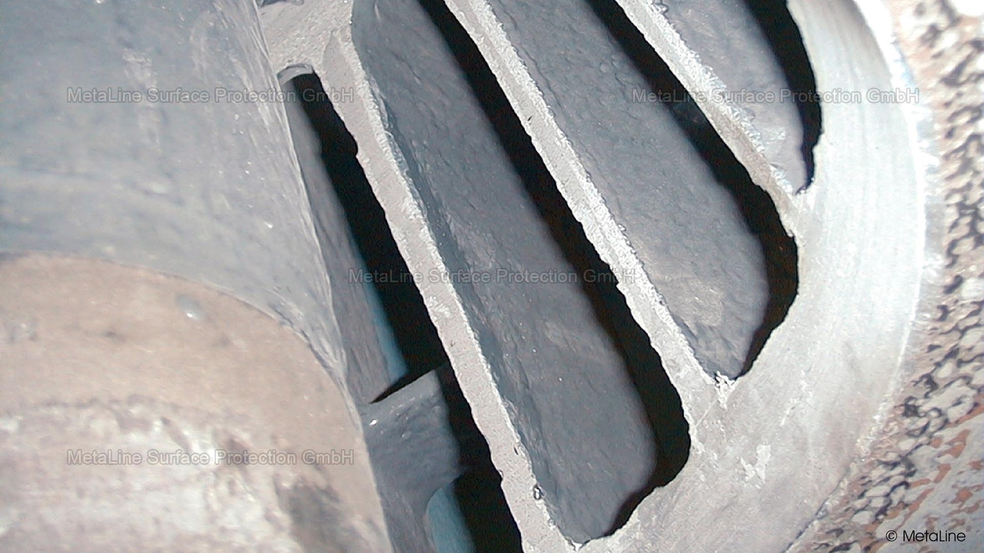 Recontorno das superfícies desgastadas com Cerâmica de reparação MetaLine SXL