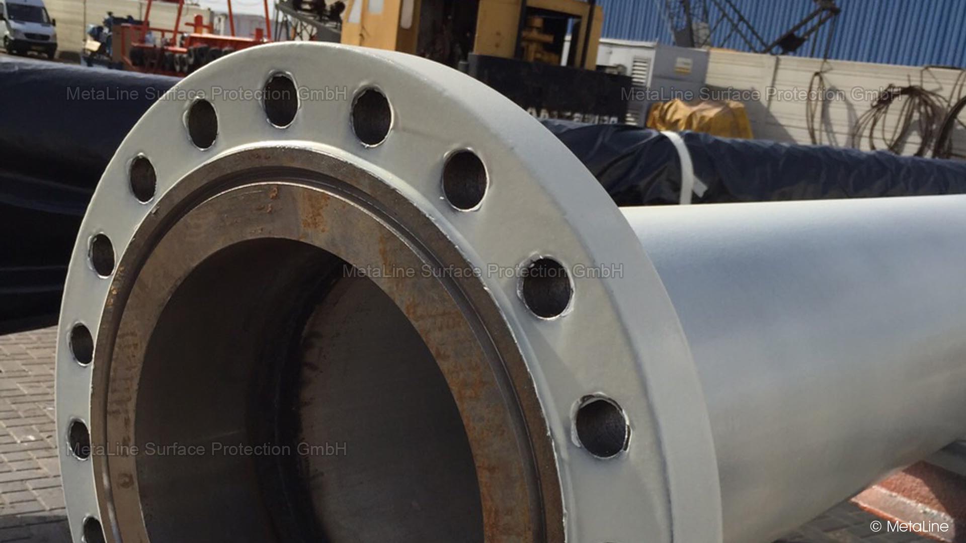 Rivestimento di tubi: quando vernici e smalti non bastano più! I rivestimenti elastomerici MetaLine resistono a sollecitazioni meccaniche estreme. La nostra concorrenza non sono altri rivestimenti, bensì la gommatura vulcanizzata!