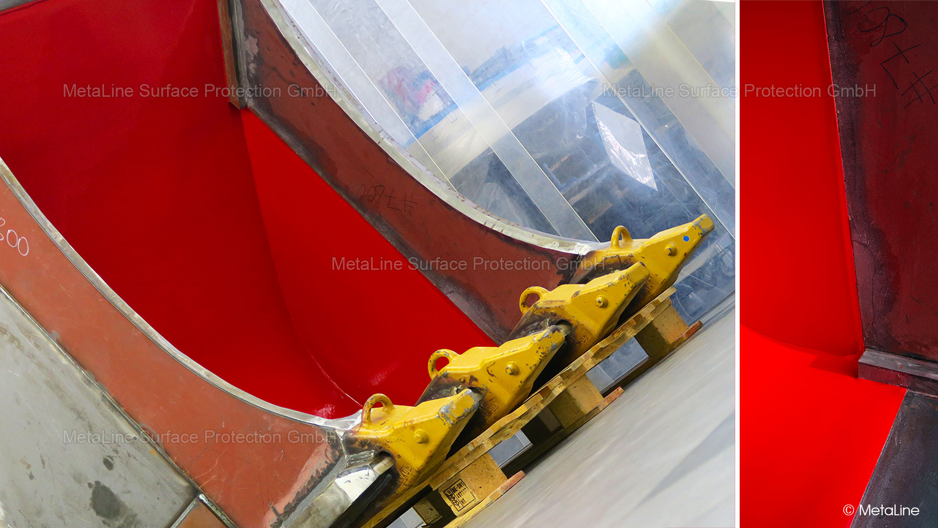Excavator bucket lining - MetaLine supports you with its entire application know-how in the correct preparation of the components and the professional substrate pre-treatment. It's the edges that count . . . .
