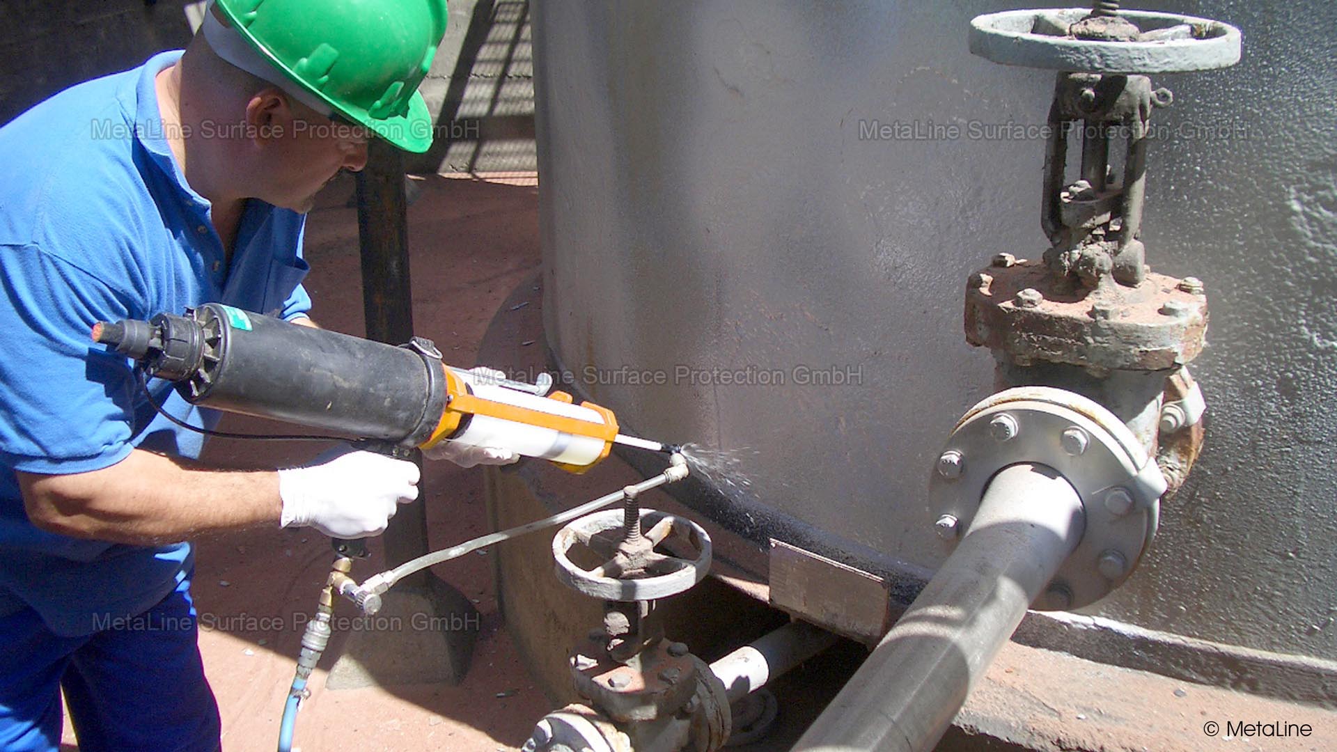 1665-0260C_Tank_Beschichtung_coating_anti_corrosion_lining_coating_repair